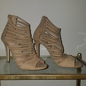 Aldo strappy heals
